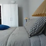 Room73 ゲストハウス パエストゥム