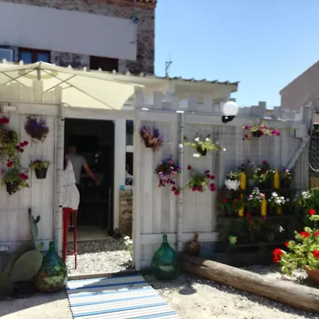 Room73 ゲストハウス 3*